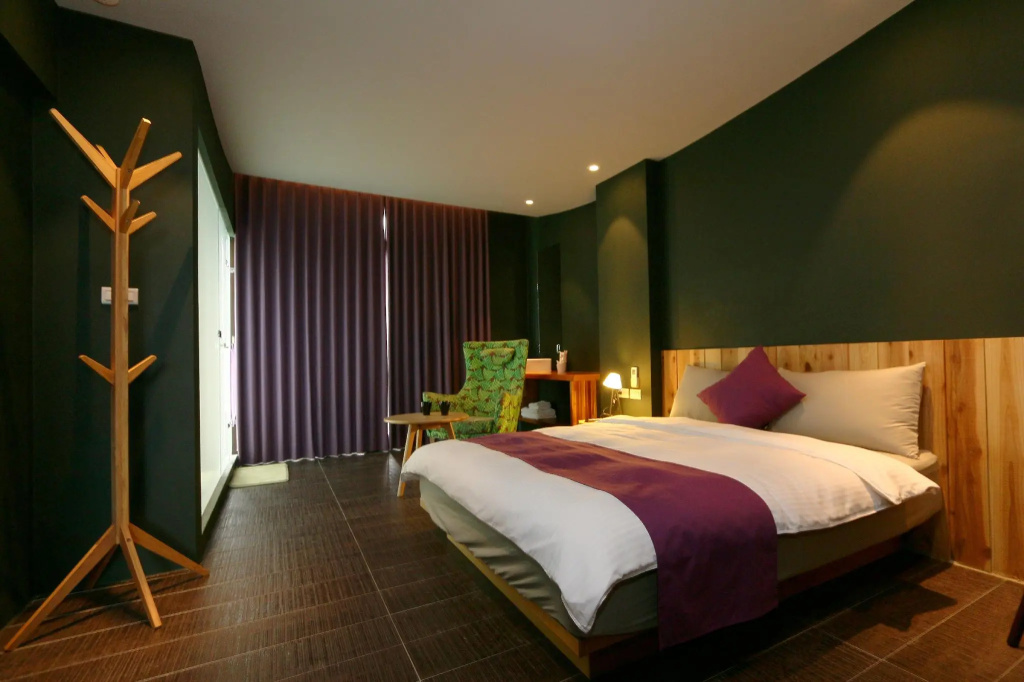 Standard Double room (full double bed)