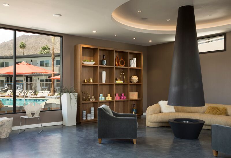 V Palm Springs by null