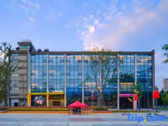 Chenfeng Designer Hotel (Jiujiang University Jiujiang Vocational University Branch)