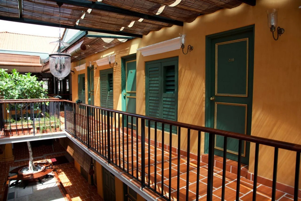 Balcony & Terrace