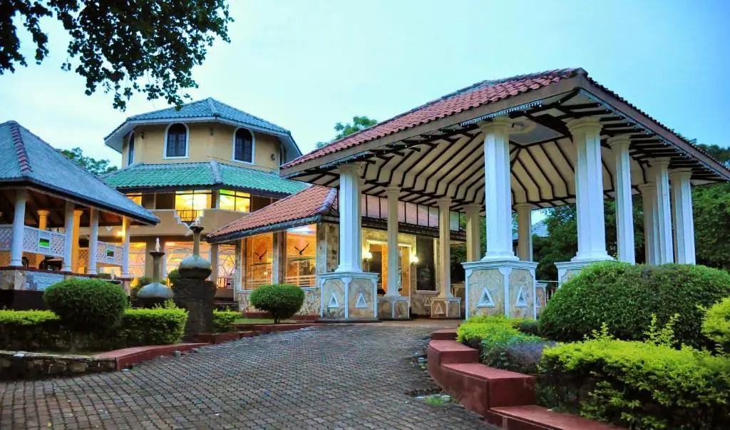 Kodigahawewa Forest Resort - Chambres