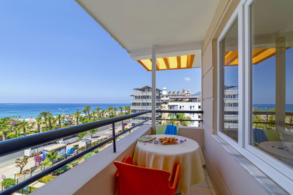 Balcony & Terrace