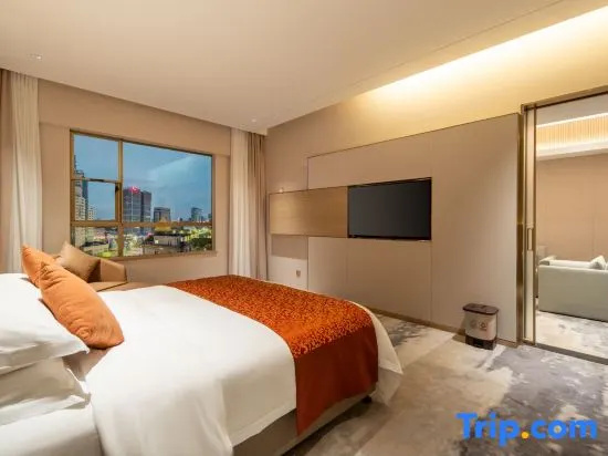 Crown Tower International Trade Suite