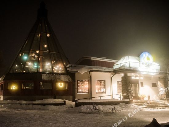 Golden Crown Iglu image