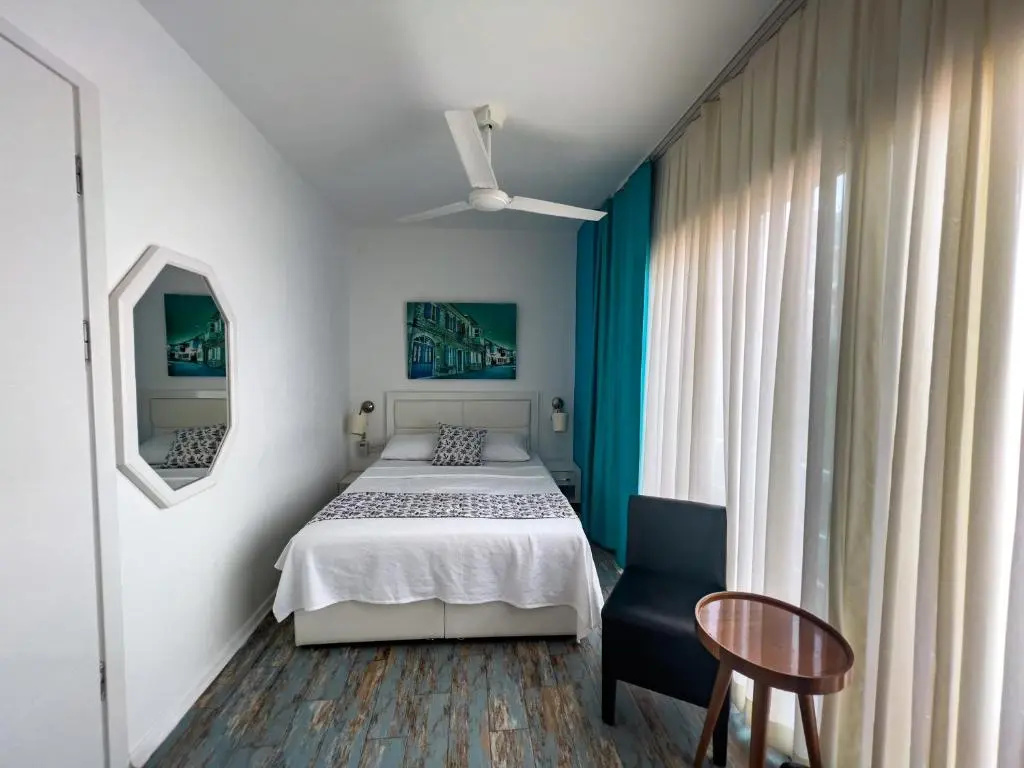 Economy room