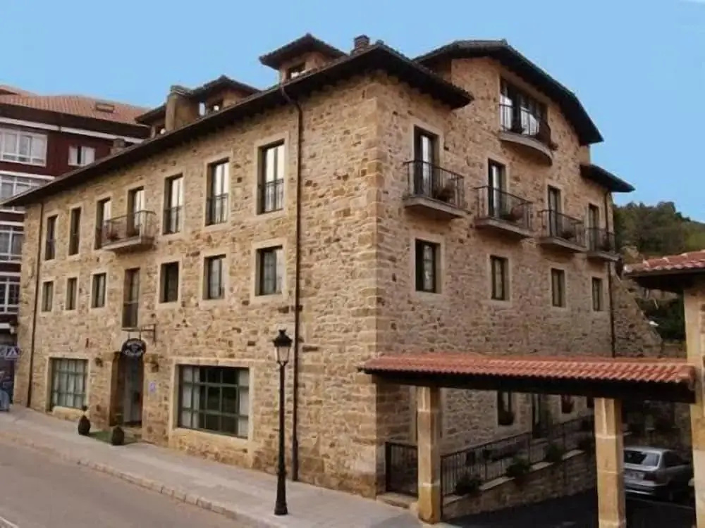 Hotel Villa De Cabrales