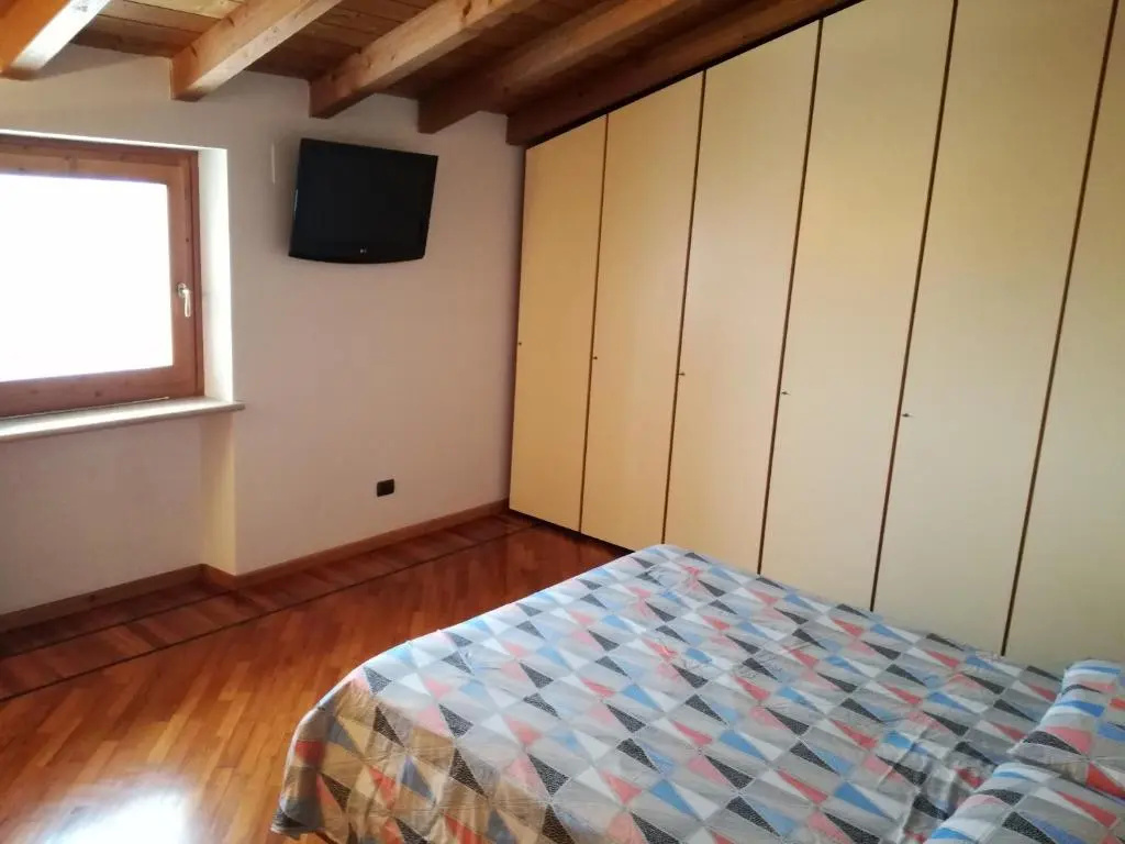 3 Bedrooms Apartment