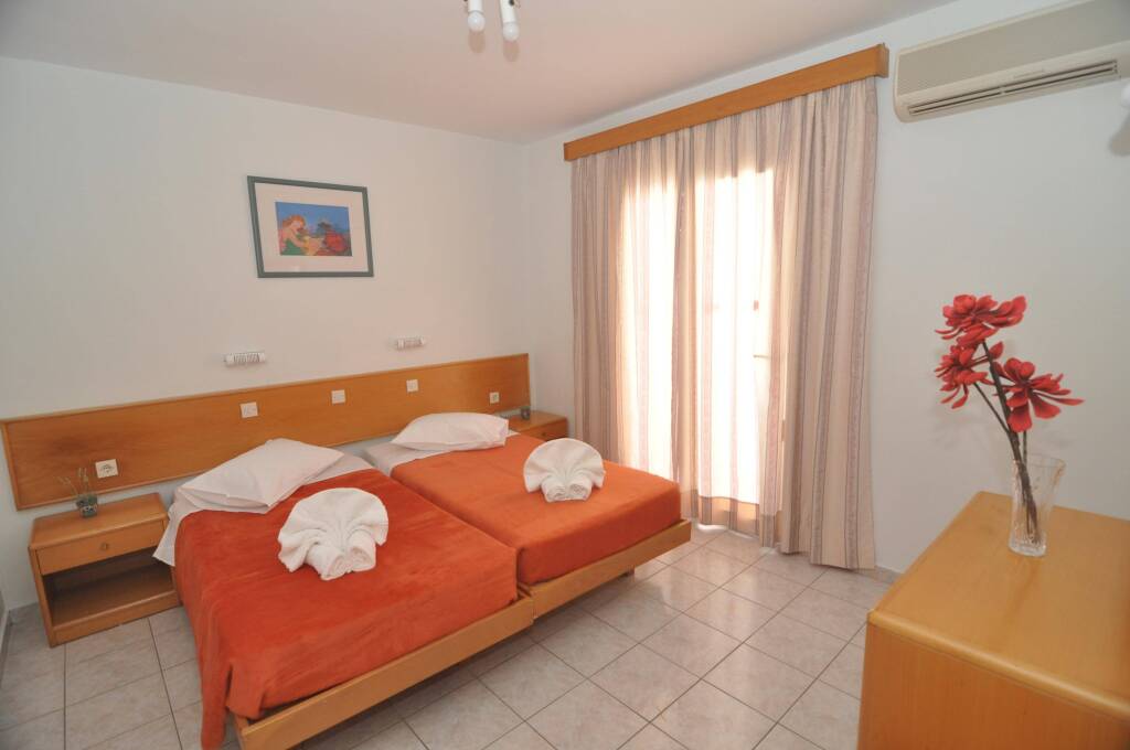Erato Studios&Apartments