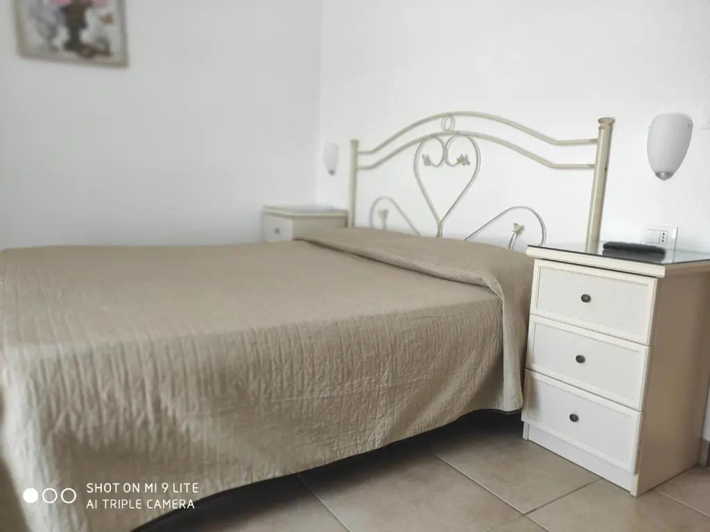 Standard Double room with balcony and with sea view (full double bed)