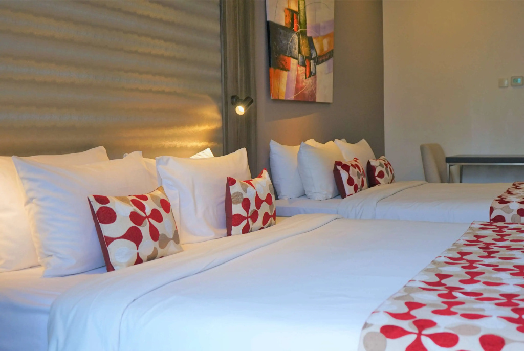 Ramada Suites by Wyndham Kuala Lumpur City Centre - 3