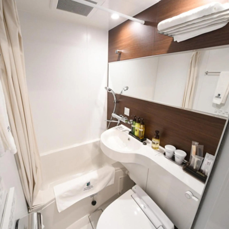 Отель Hotel Livemax Asakusa Ekimae в Токио