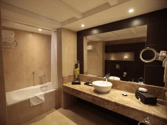 Cristal Hotel Abu Dhabi
