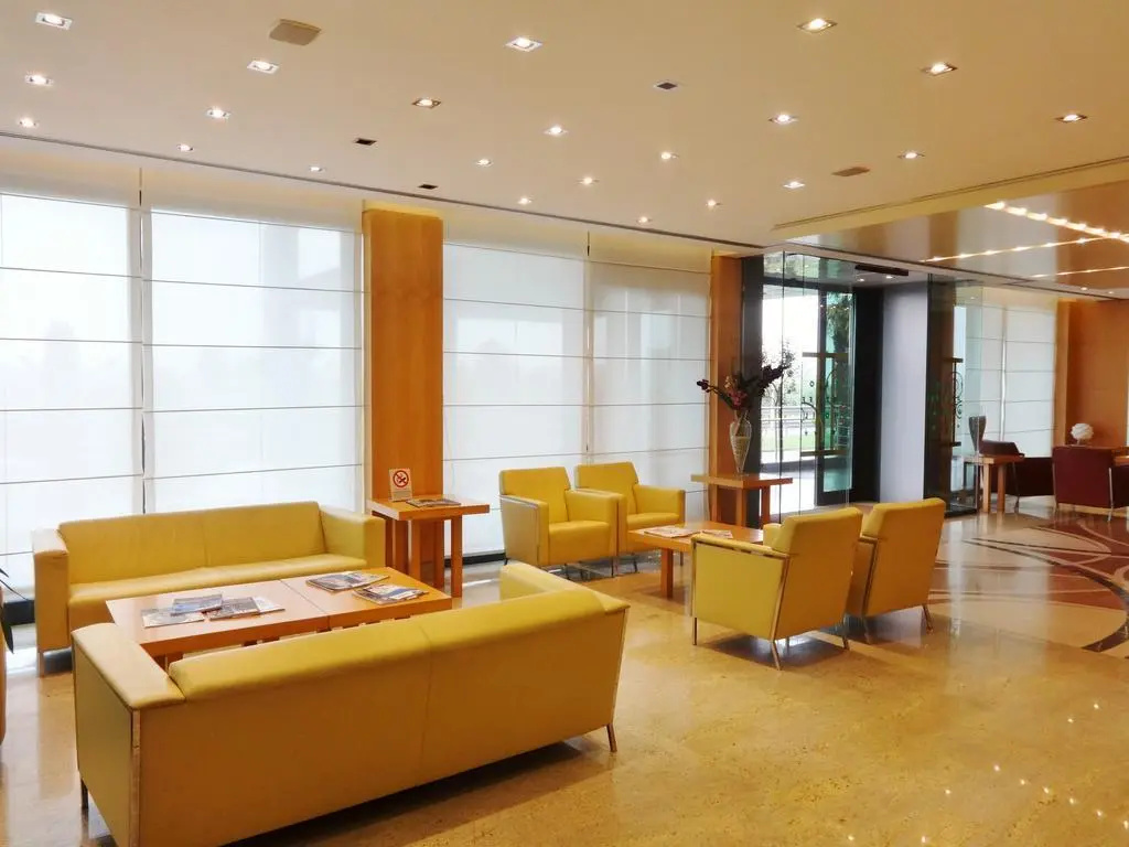 Lobby & Reception
