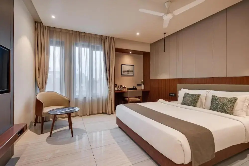 Deluxe room with city view