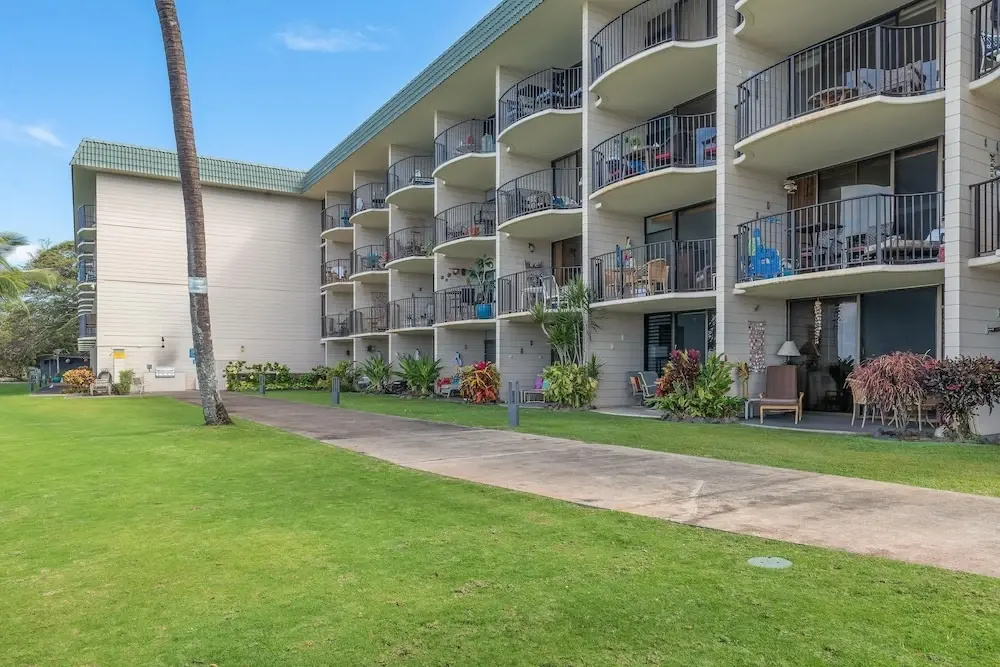 Kahana Reef 215 in Lahaina