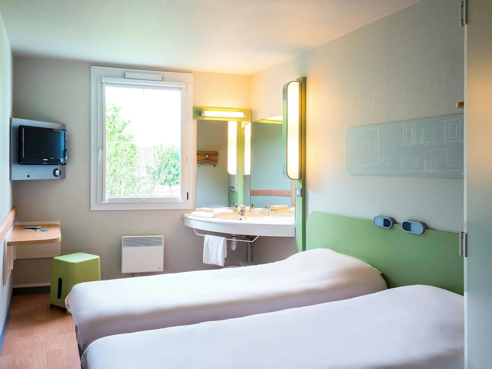Voir la photo 3 — ibis budget Granville