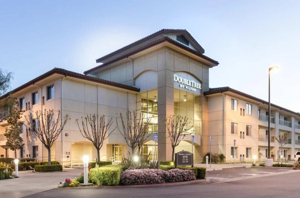 DoubleTree by Hilton Ontario Airport - Chambres