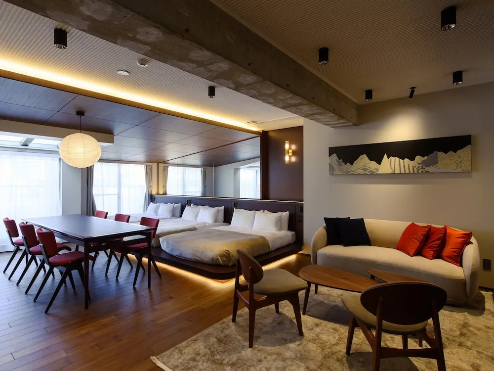 Deluxe Suite