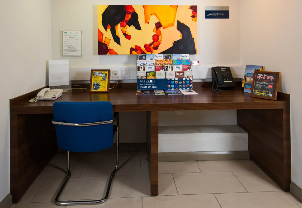 Holiday Inn Express Warwick - Stratford-upon-Avon by IHG - Général