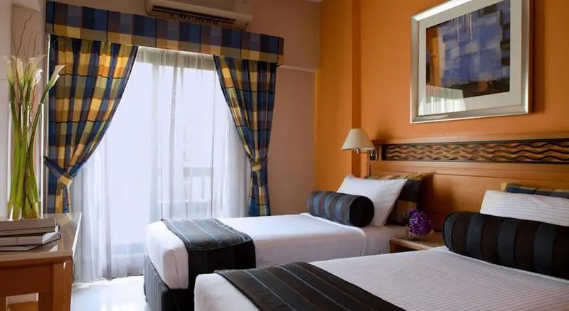 Golden Sands Hotel Apartments