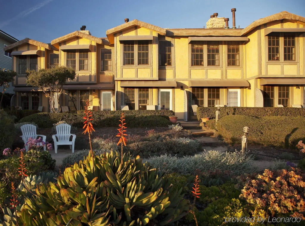 Cottage Inn By The Sea