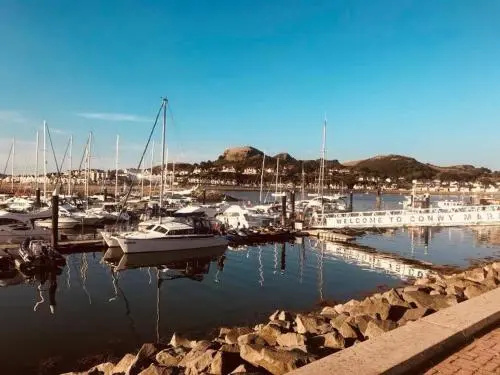 Beach & Waterfront
