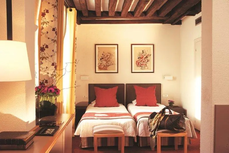 Economy room