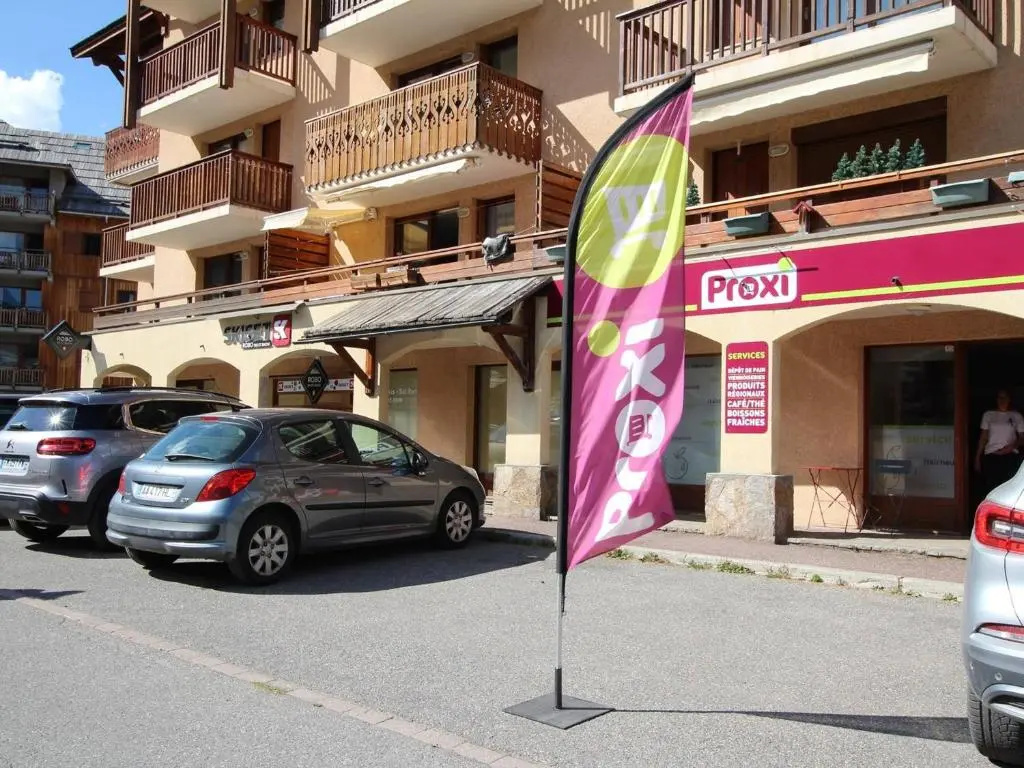 Voir la photo 1 — Maison La Salle-les-Alpes, 4 pièces, 10 personnes - FR-1-330F-3