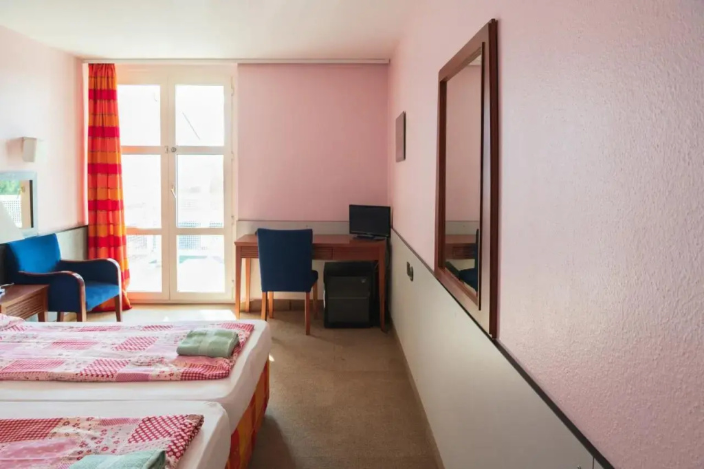 Hotel Ngy vszak