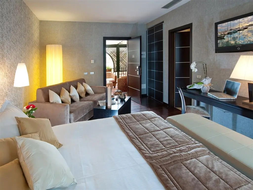 Hotel photo 13