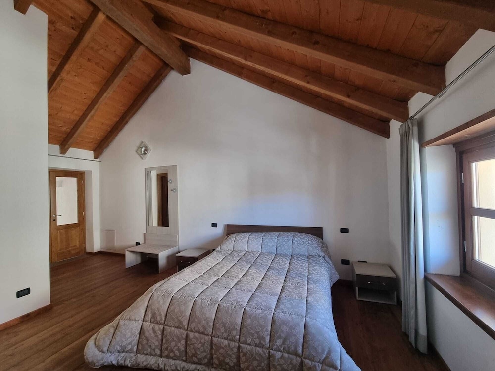 La Civetta Bianca — 3