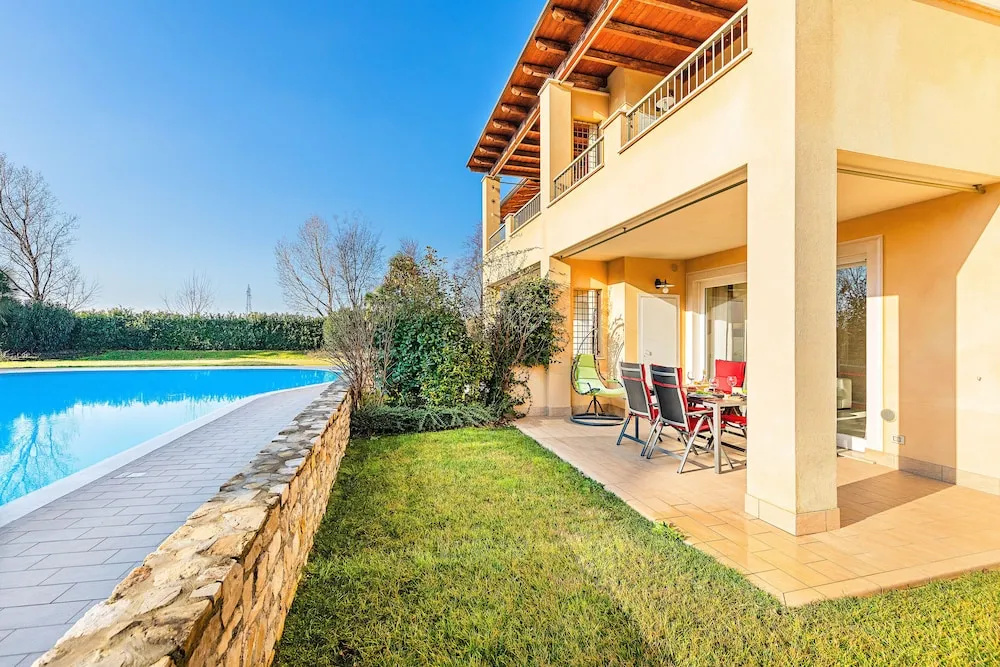 The Blondie House by Le Corti Caterina