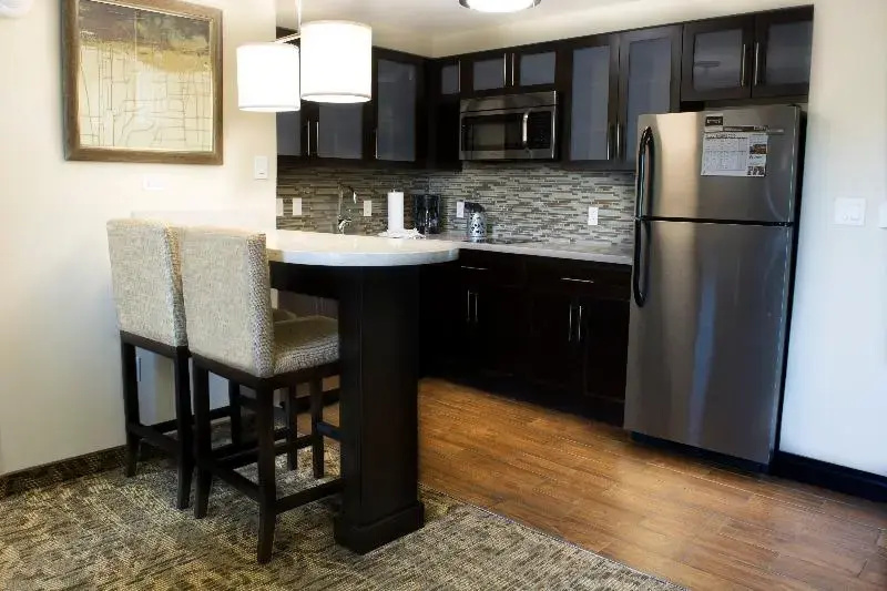 Staybridge Suites Chihuahua - Chambres