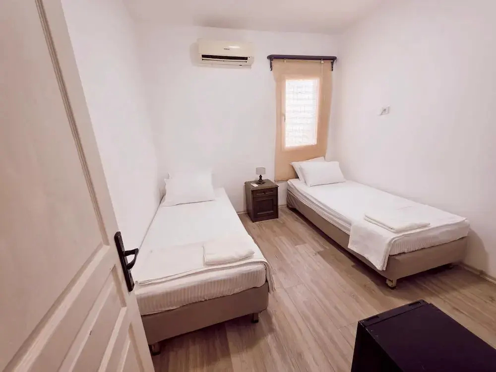 The Cranberries Hostel Bodrum — фото