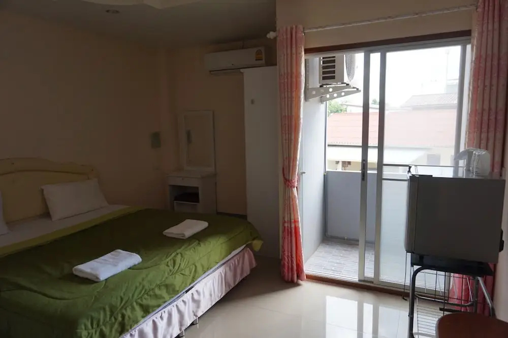 Standard Double room with balcony (full double bed)