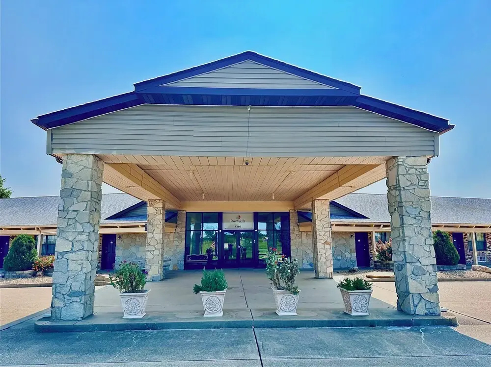 Owensville Motor Inn