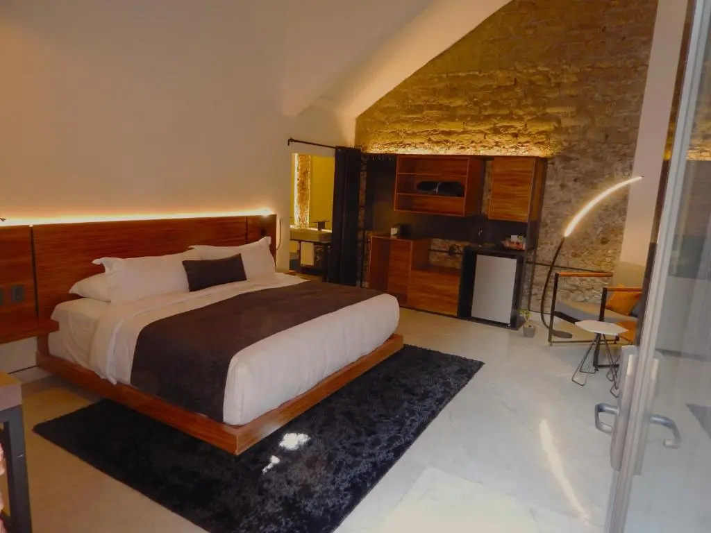 Standard Suite