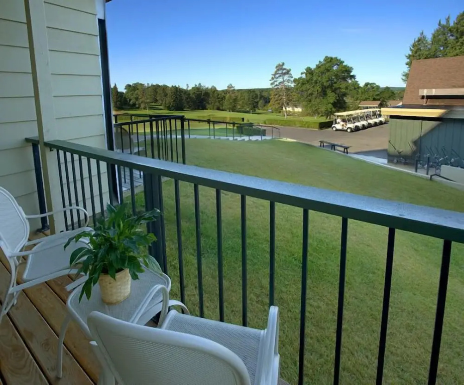 Standard Quadruple room with balcony