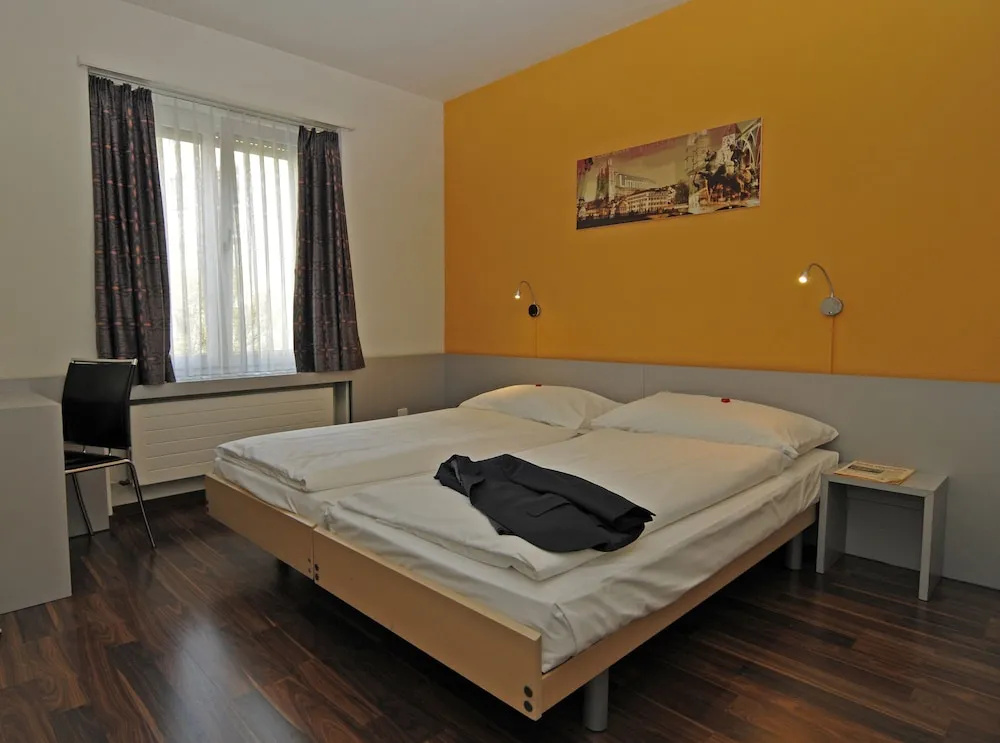 Economy Double room (full double bed)
