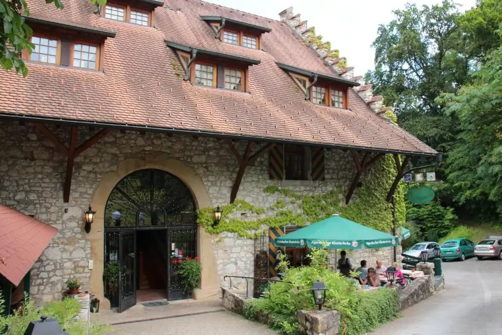 WASSERSTELZ Historisches Genusshotel & Restaurant am Rhein