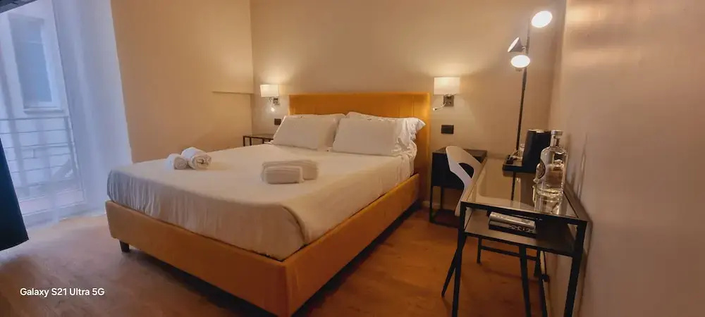 Superior Double room (full double bed)