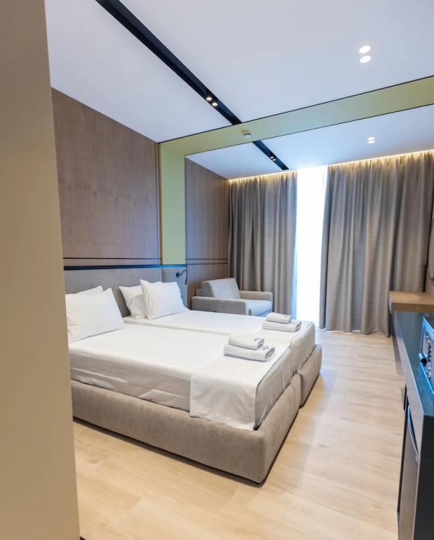 Comfort Quadruple room with balcony