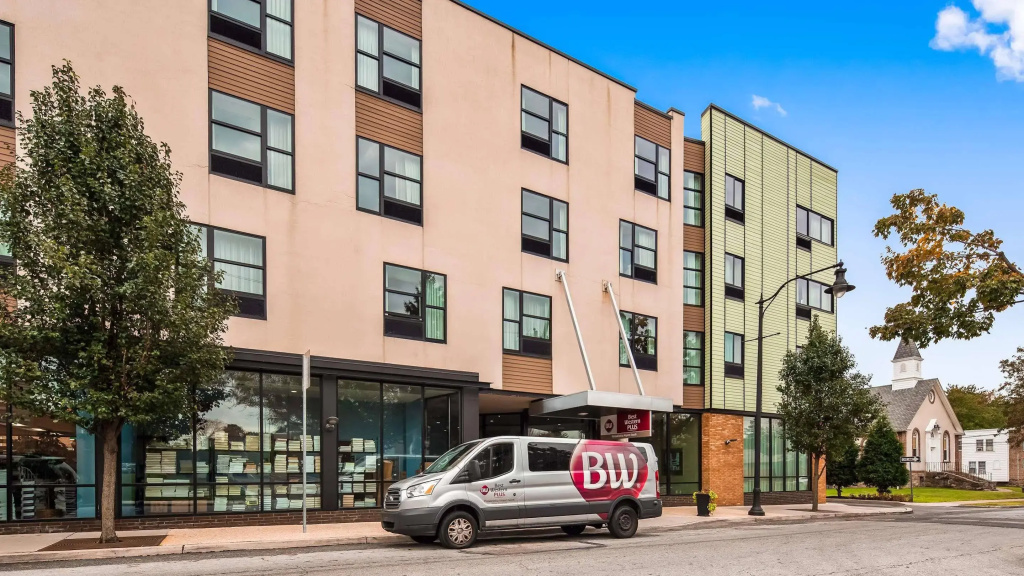 Best Western Plus Philadelphia Airport S. At Widener Univ.