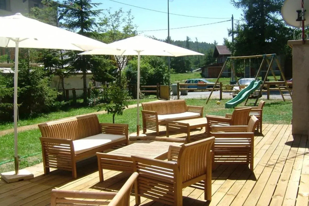 Adonis Hotel Le Chastellan