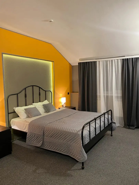 1 Bedroom Standard room with courtyard view