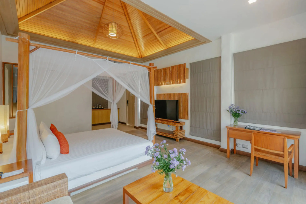 Двухместная вилла Pool Access с балконом двуспальная кровать в Отель Metadee Concept Hotel