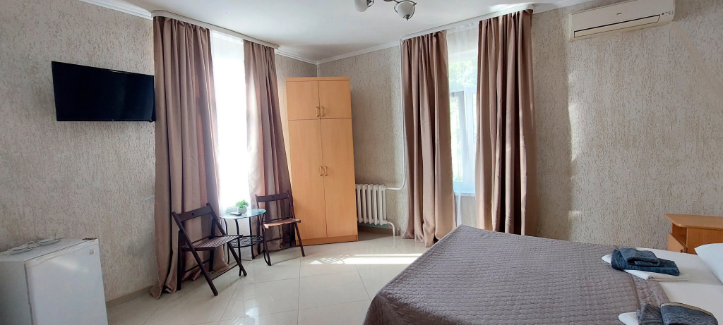 Standard Double room with view (full double bed)