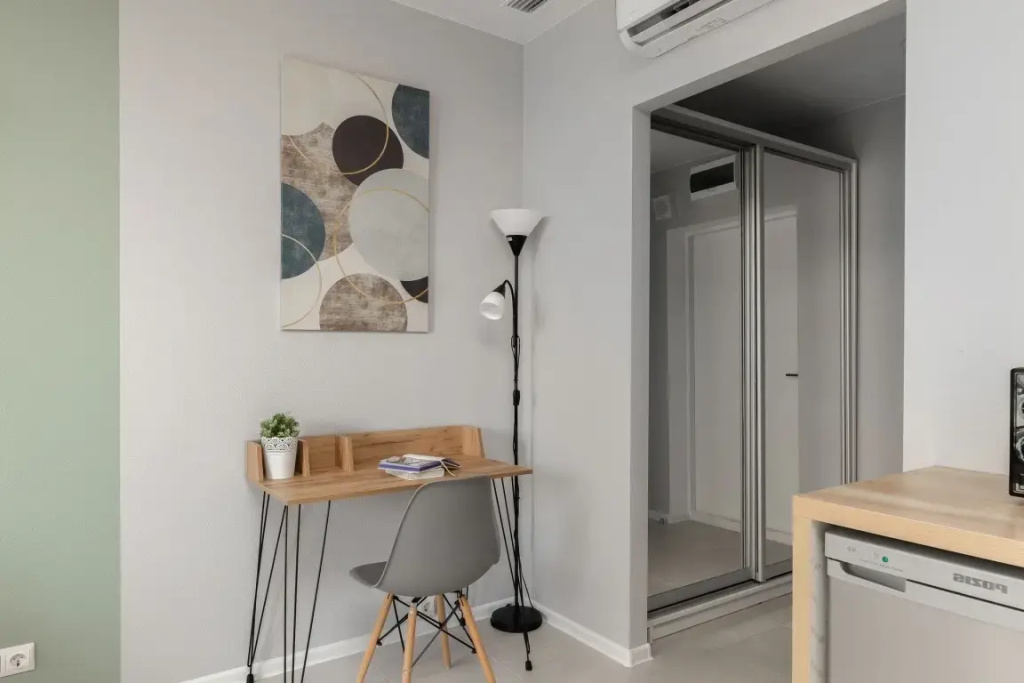 Отель Апартаменты SMART LOFTS | Wave | Новый ЖК у медцентров (ФМБА, ЛОР, Неврологии) в Москве