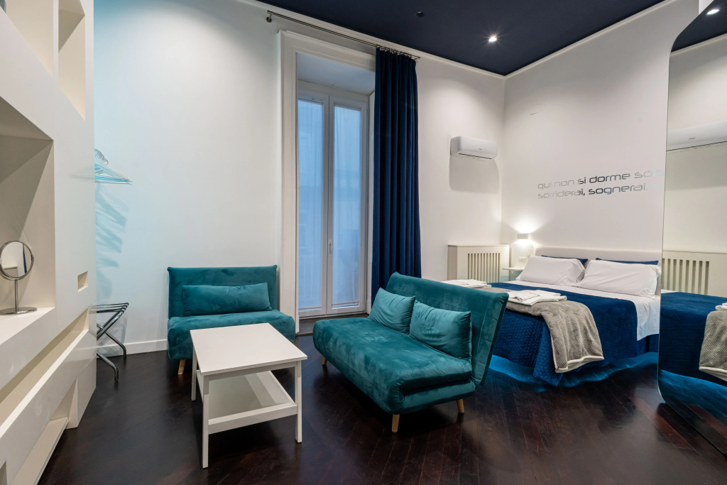 Deluxe Double room (full double bed)