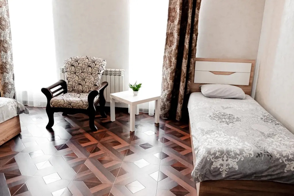 Четырёхместный семейный номер Standard с видом на город в Сияние